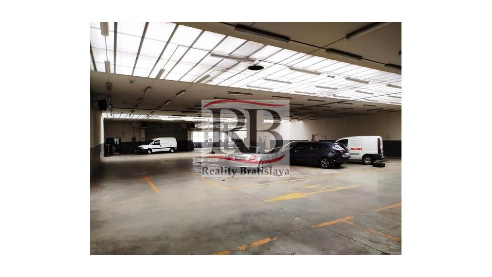 Výrobno - skladový priestor na prenájom, Trenčianska - Ružinov