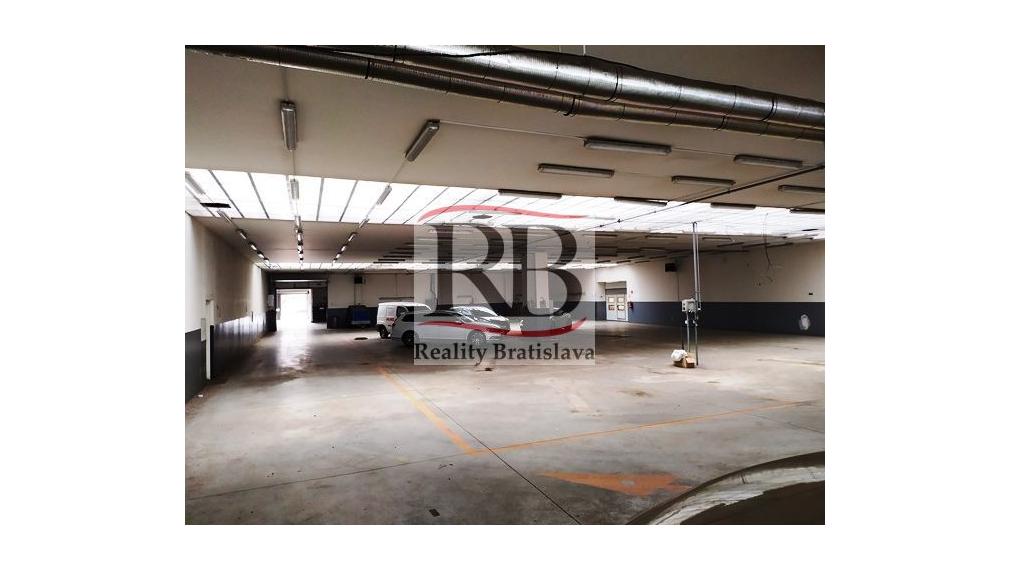 Výrobno - skladový priestor na prenájom, Trenčianska - Ružinov