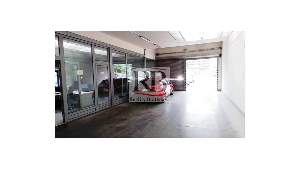 Výrobno - skladový priestor na prenájom, Trenčianska - Ružinov