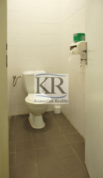 67,5 m2 Administratívne priestory na PRENÁJOM, Trenčín - centrum