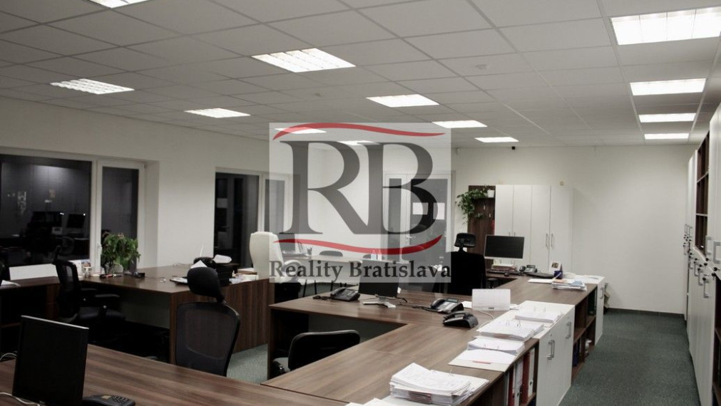 Priestor aj so sprchami