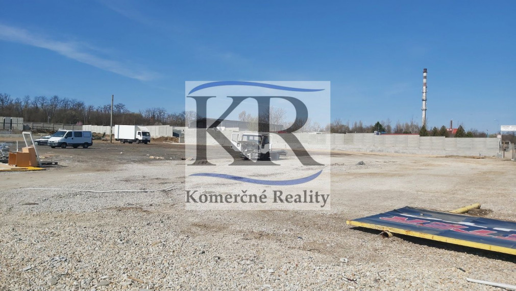 Voľné plochy na prenájom v Nitre, 1500 m2 / 4700 m2