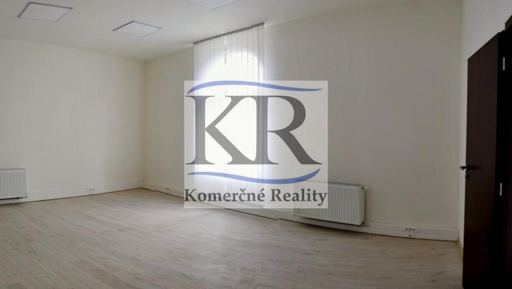 41 m2, Kancelárie na prenájom, Trenčín