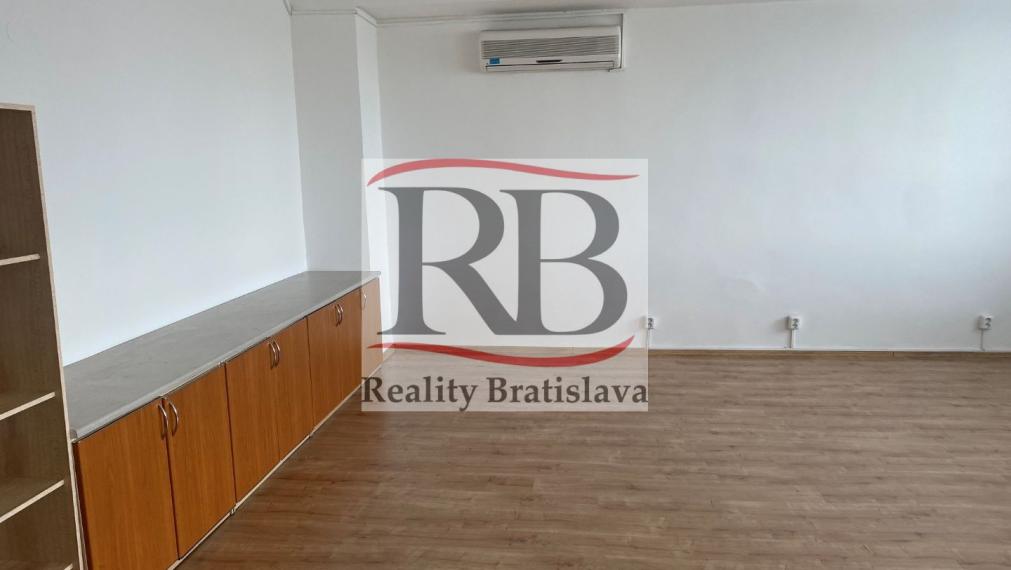 Kancelárske priestory v Novom Meste- Hattalova ulica