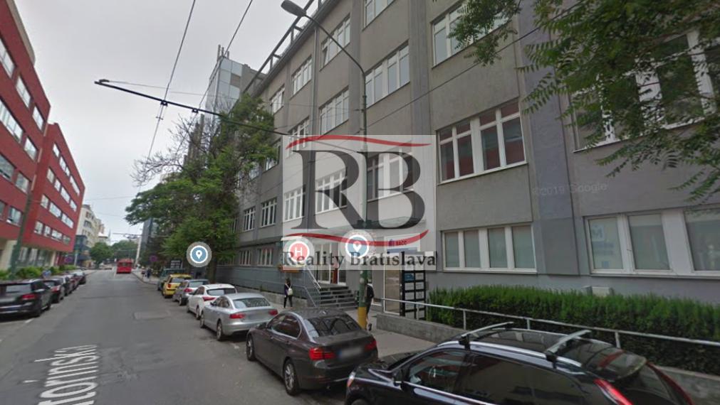 Administratívne priestory na Cintorínskej ulici – Staré Mesto, BAI