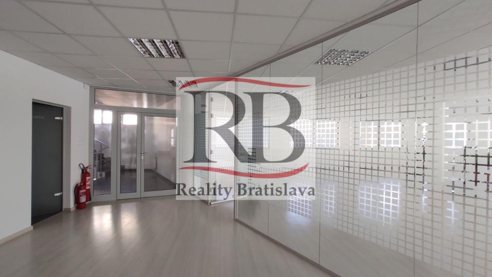 Moderné administratívne priestory s terasou - Palisády, 250 m2
