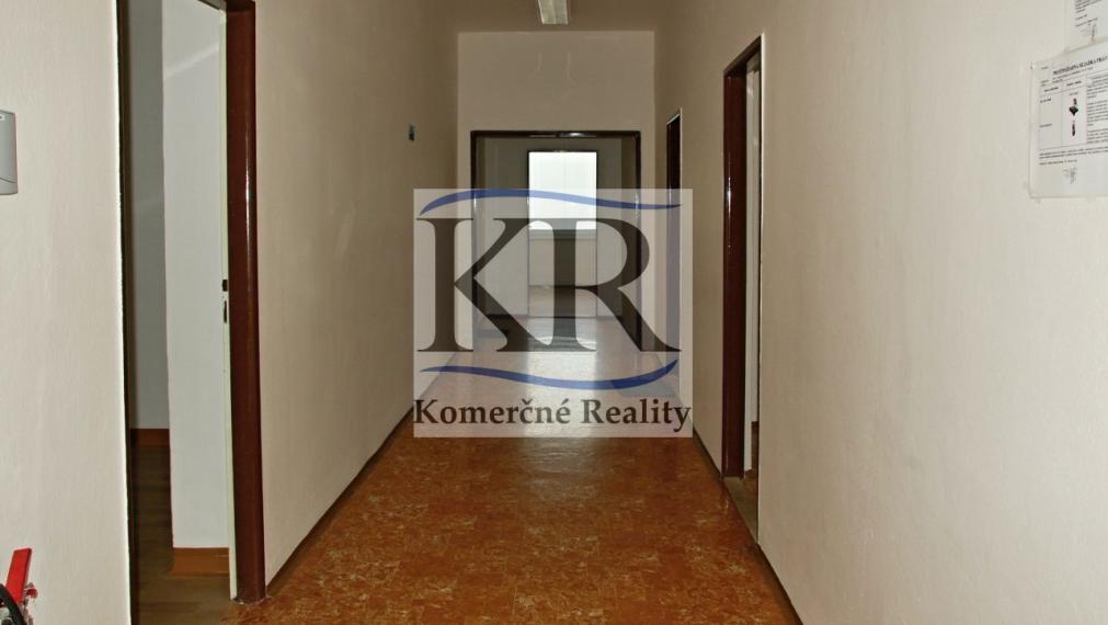 10 m2 až 25 m2 - Administratívne priestory na prenájom Trenčín, Sihoť I