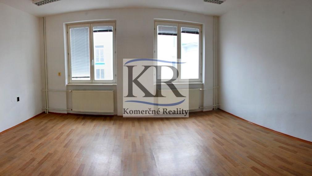 10 m2 až 25 m2 - Administratívne priestory na prenájom Trenčín, Sihoť I
