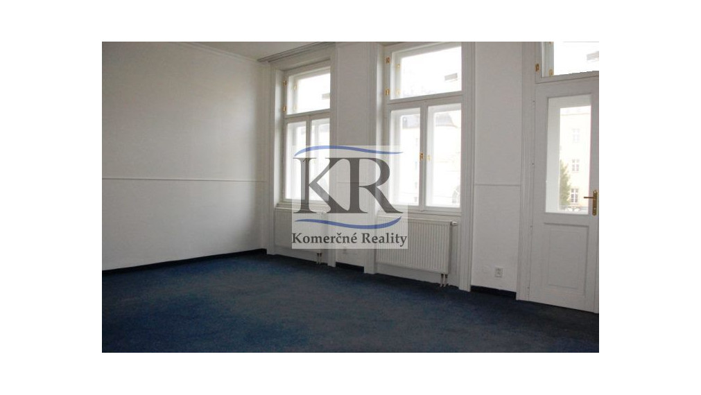 28 m2 až 168 m2 - Obchodné priestory, Trenčín-centrum