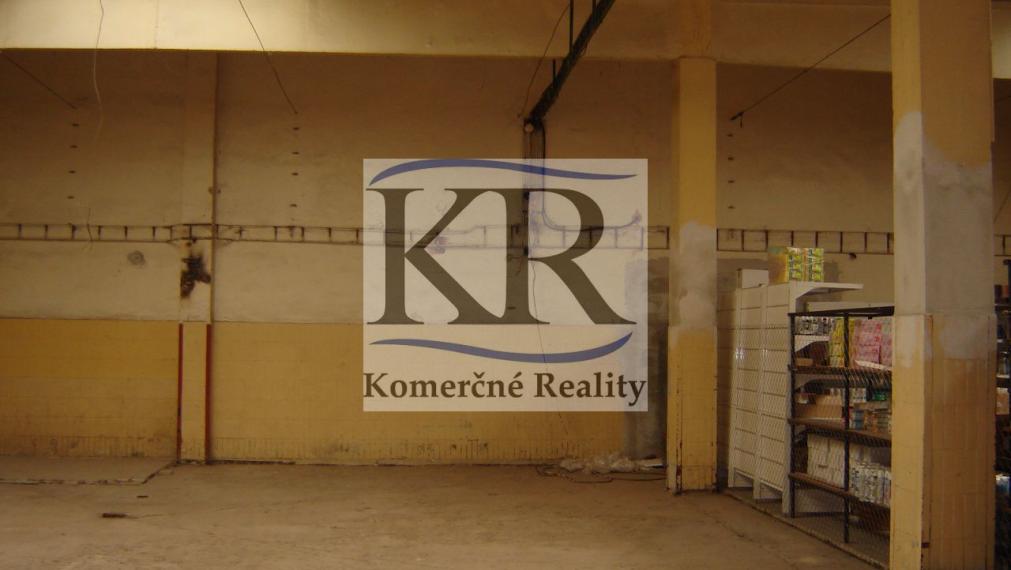 Skladové priestory na prenájom - 630m2, Nitra