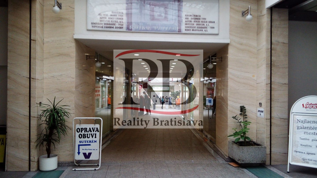 Obchodné priestory v ROYKO PASSAGE na Obchodnej, Bratislava I