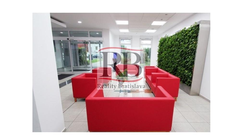 Kancelárske a administratívne priestory na prenájom - Bratislava III