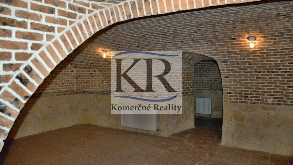 54 m2 - Obchodné priestory na prenájom, Trenčín centrum
