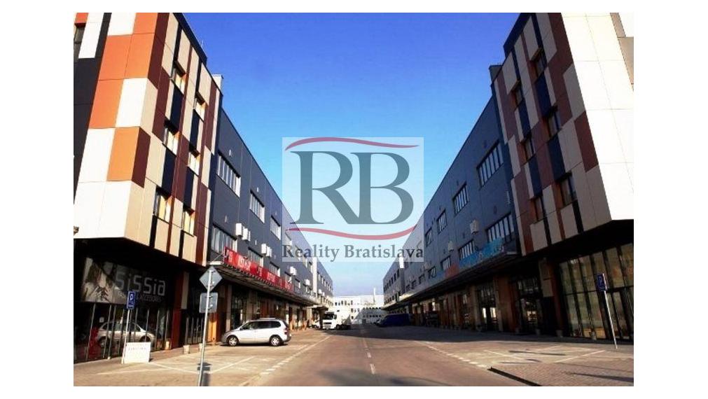 Obchodný priestor 750m² v Golden City na prenájom