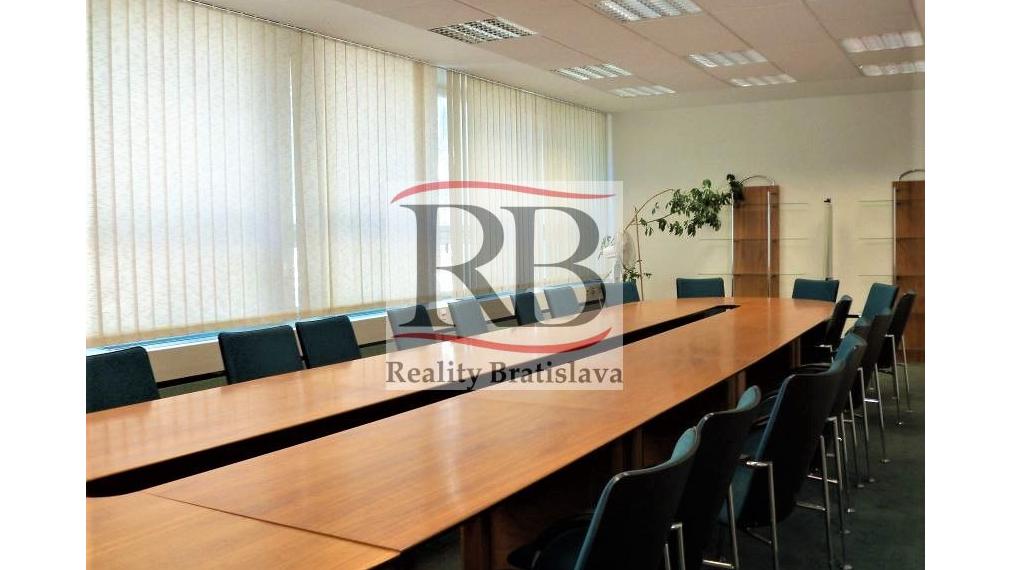 Administratívne priestory, Miletičova, Bratislava - Ružinov