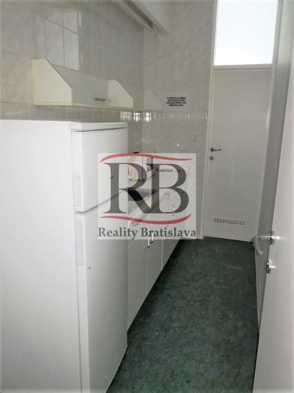 Administratívne priestory, Miletičova, Bratislava - Ružinov