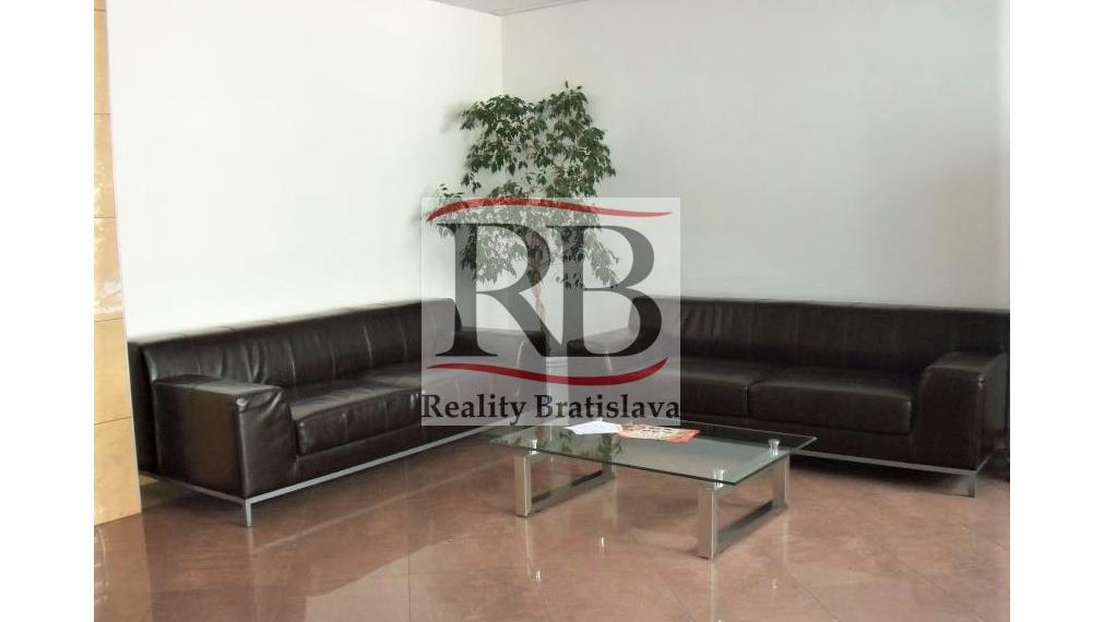 Administratívne priestory, Miletičova, Bratislava - Ružinov