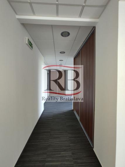 Kancelárske priestory v Apollo BC 2, Prievozská - Ružinov