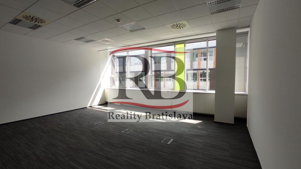 Kancelárske priestory v Apollo BC 2, Prievozská - Ružinov