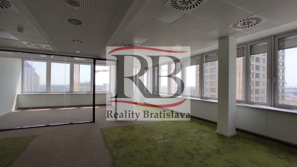 Administratívne priestory na prenájom, Prievozská - Ružinov