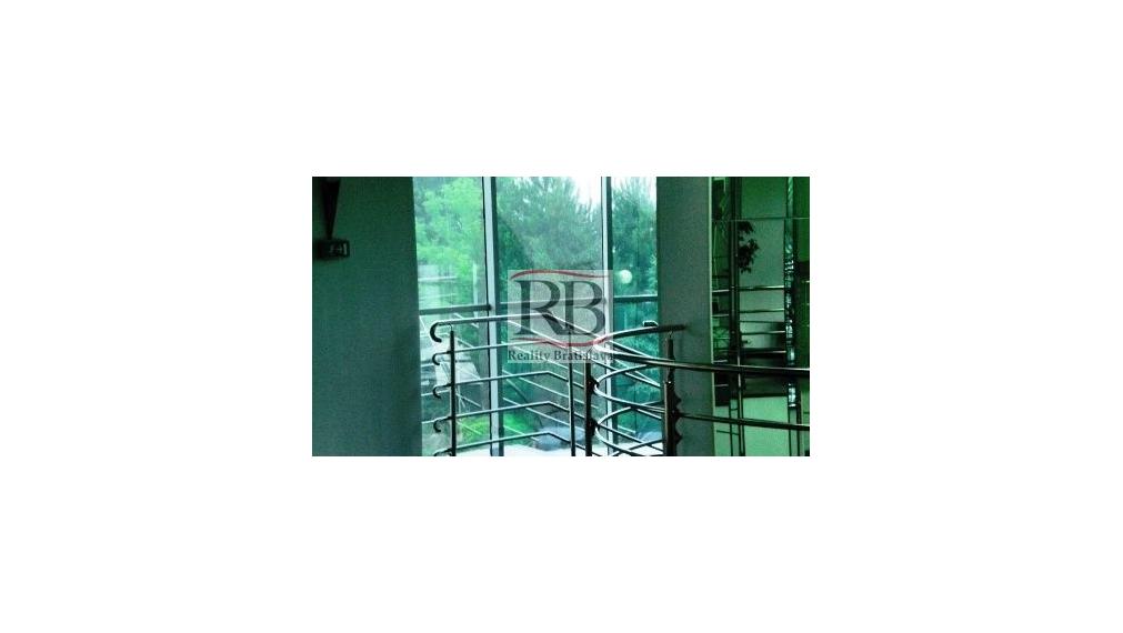 Kancelársky priestor, Krajná ul., Bratislava II na prenájom