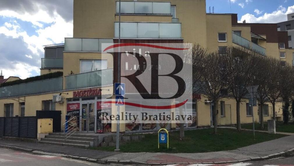 Garážové státie 12 m2 na Kríkovej ulici, Vila Lujza na predaj