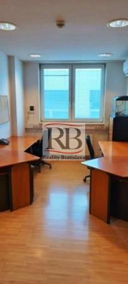 Kancelárske priestory na Krajnej ul. v BA II Ružinov