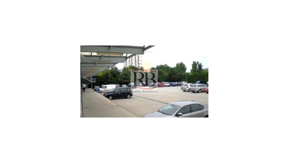 Kancelárske priestory na Krajnej ul. v BA II Ružinov