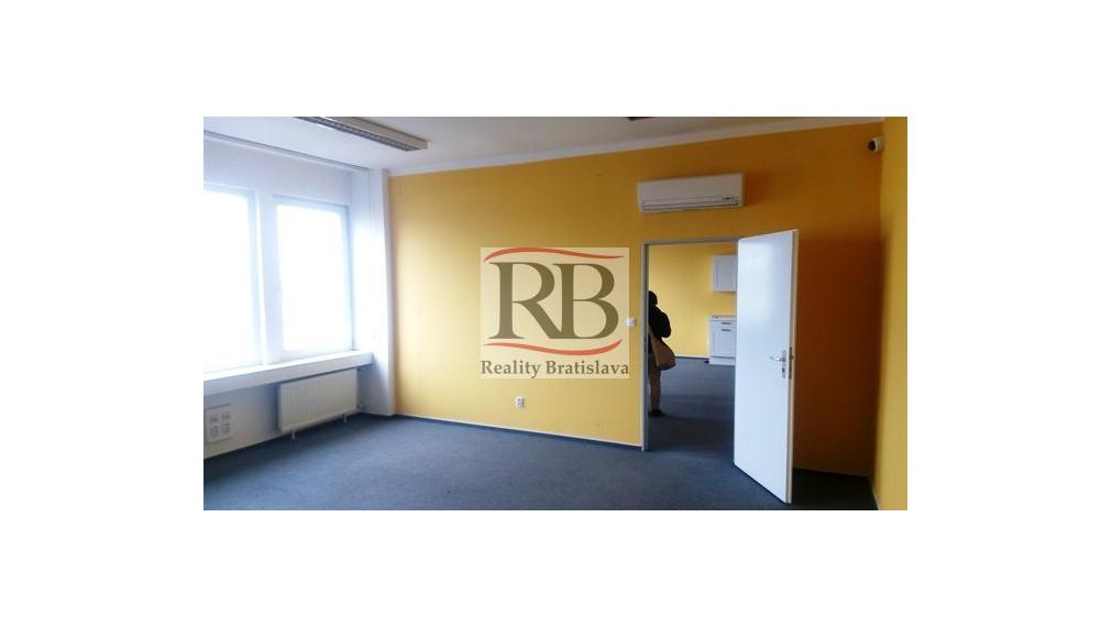 Na prenájom kancelárske priestory na Rybničnej ulici vo Vajnoroch