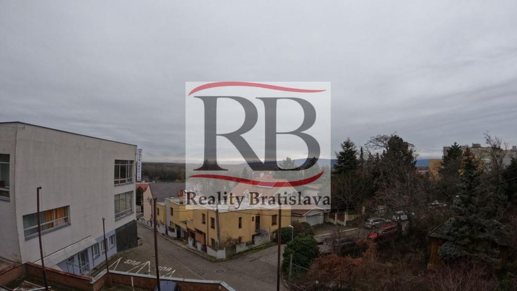 Administratívna budova na prenájom - Kráľovské údolie, Bratislava I 