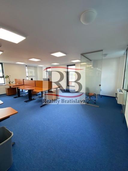 Novostavba kancelárskeho priestoru na prenájom - Bratislava V