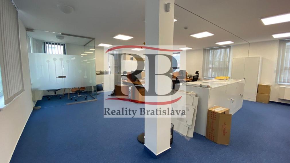Novostavba kancelárskeho priestoru na prenájom - Bratislava V