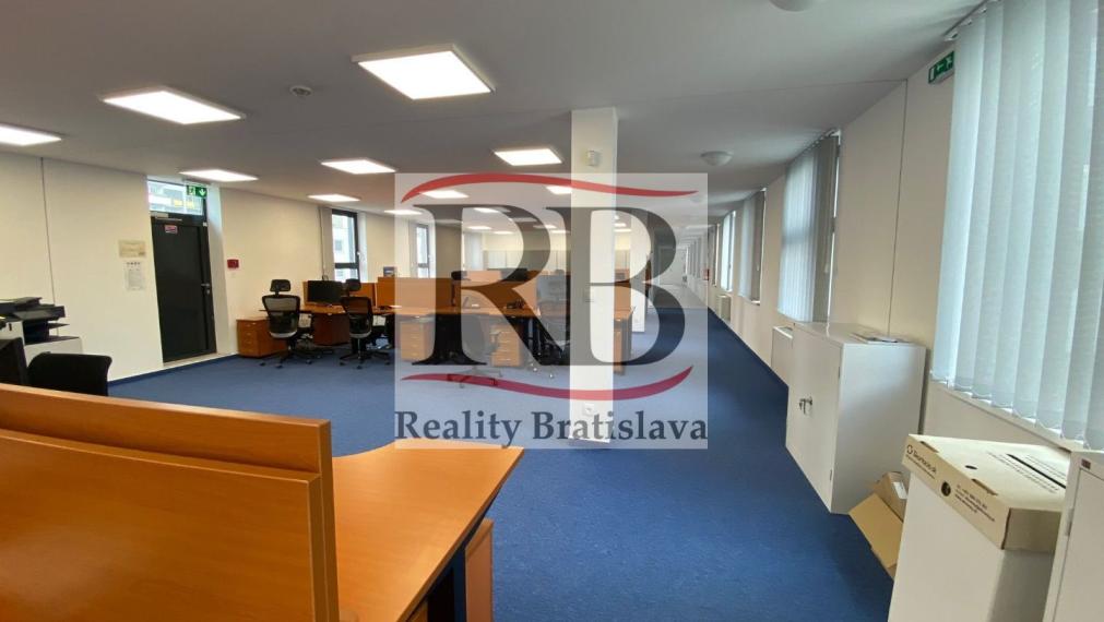 Novostavba kancelárskeho priestoru na prenájom - Bratislava V