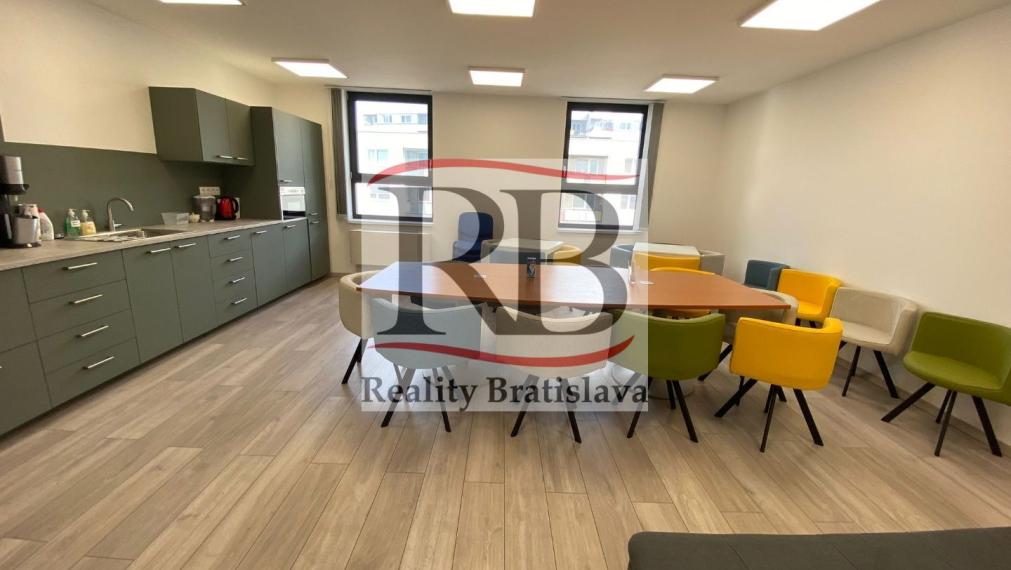 Novostavba kancelárskeho priestoru na prenájom - Bratislava V