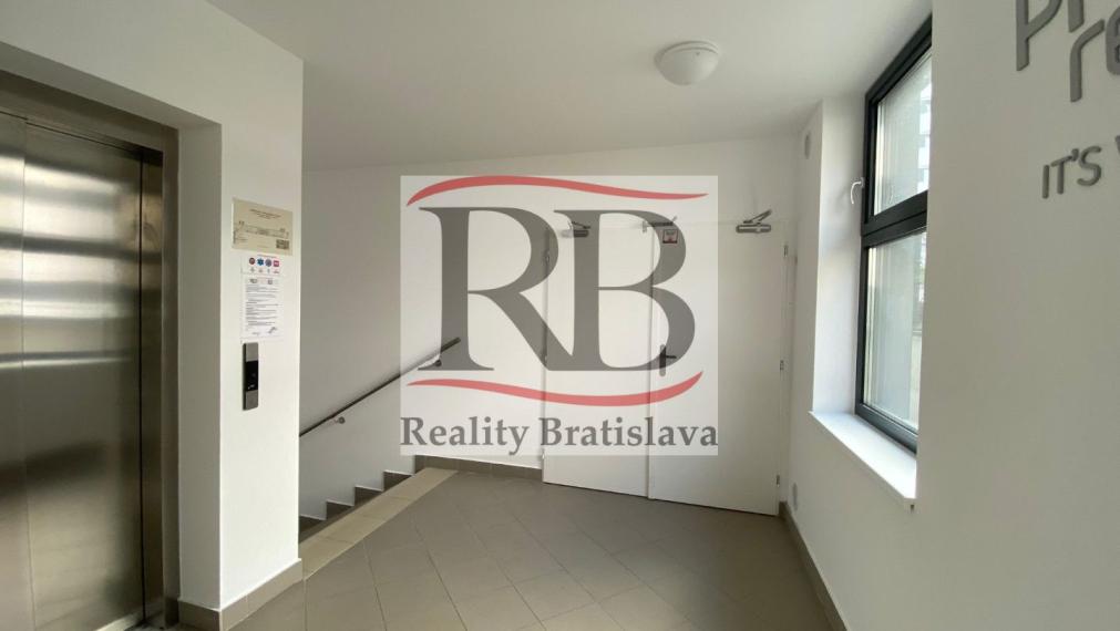 Novostavba kancelárskeho priestoru na prenájom - Bratislava V