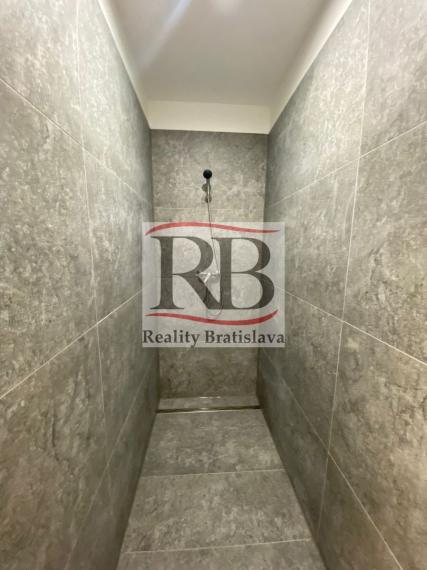 Novostavba kancelárskeho priestoru na prenájom - Bratislava V