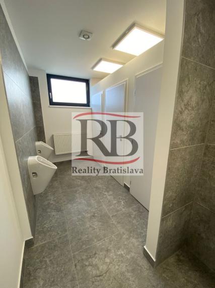 Novostavba kancelárskeho priestoru na prenájom - Bratislava V