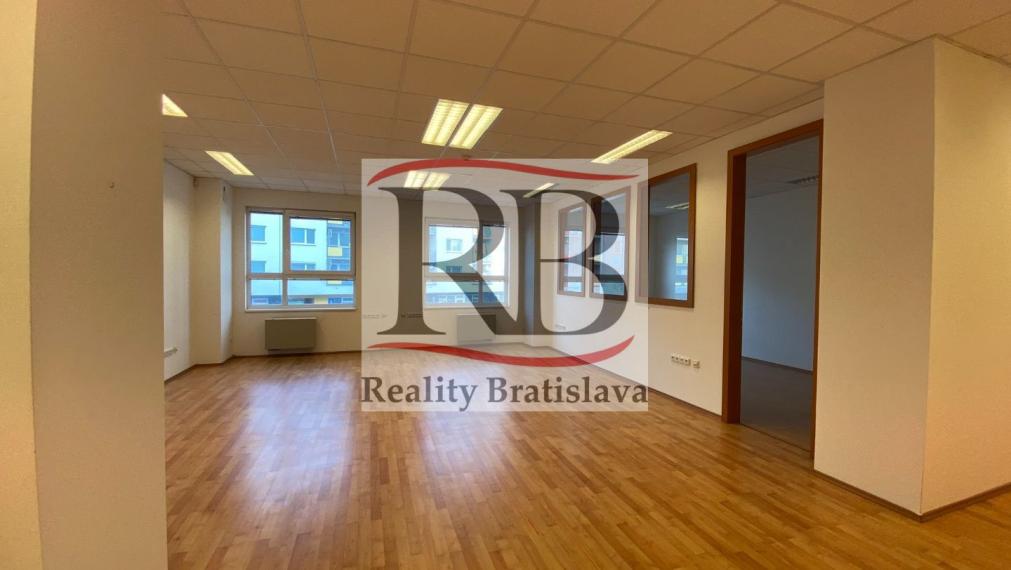 Rekonštruované kancelárske priestory na prenájom - ul. Údernícka, Bratislava V