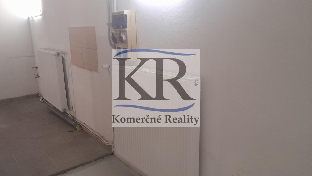 Prevádzkový priestor na prenájom, Coburgova, 142m2