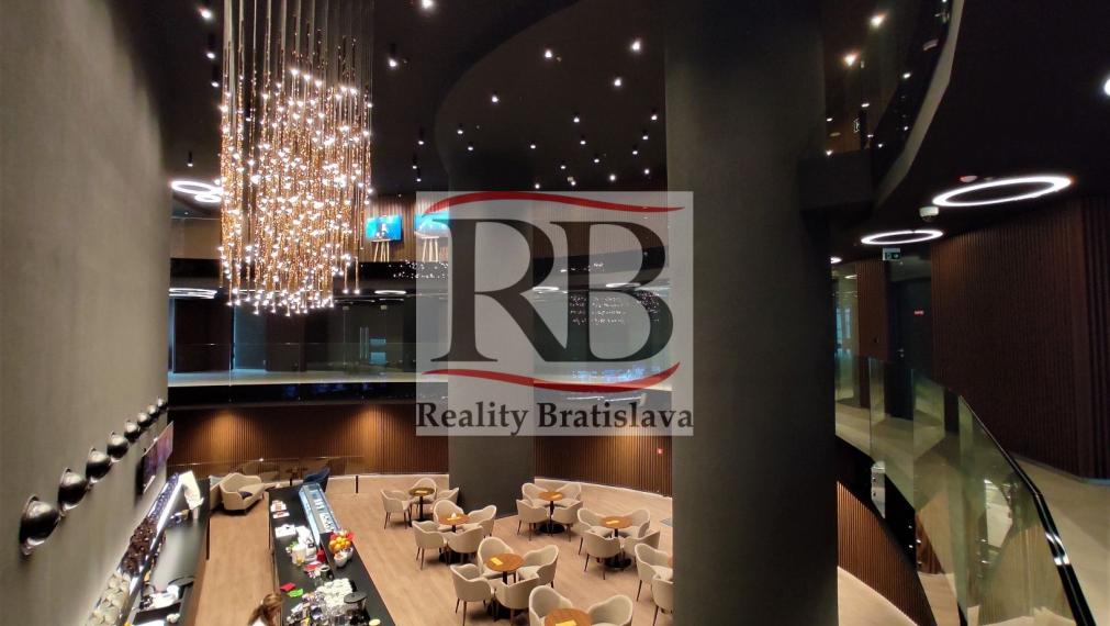 Obchodné priestory v exkluzívnej budove TOWER 5 v tesnej blízkosti štadióna Tehelné Pole, Kalinčiakova, BA3