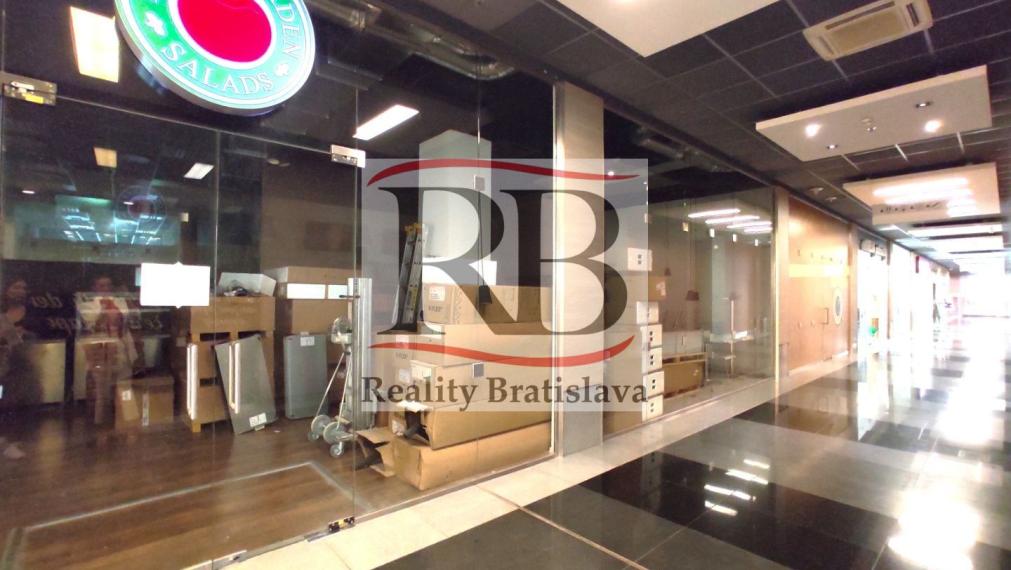 Obchodný priestor v renomovanej budove Tower 115, 134m2