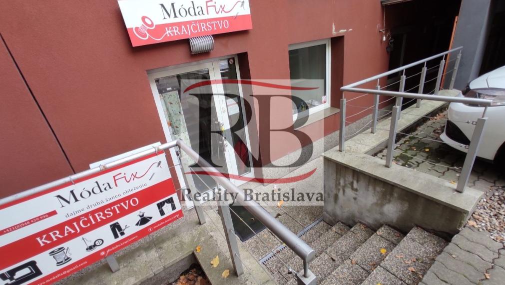 Obchodný priestor s výkladmi na PREDAJ, Záhradnícka – RUŽINOV, BA2