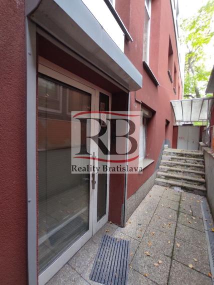 Šikovný obchodný priestor na PREDAJ, Záhradnícka – RUŽINOV, BA2