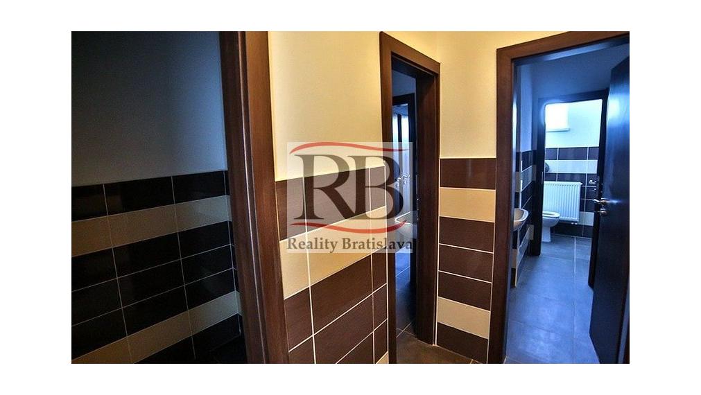 Na prenájom administratívne priestory v novostavbe na Ulici Svornosti, Bratislava II