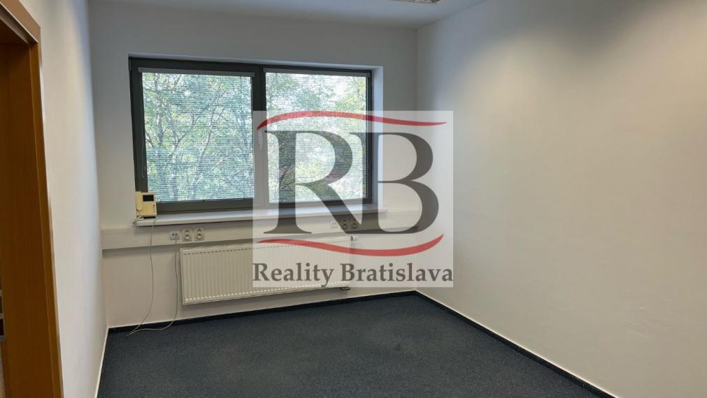 Kancelária na prenájom v Bratislave v Ružinovskej novostavbe