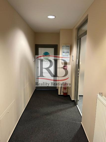 Kancelária na prenájom v Bratislave v Ružinovskej novostavbe