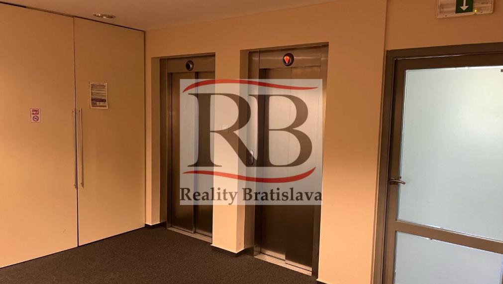 Kancelária na prenájom v Bratislave v Ružinovskej novostavbe