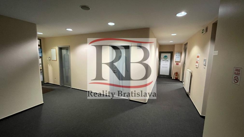 Kancelária na prenájom v Bratislave v Ružinovskej novostavbe