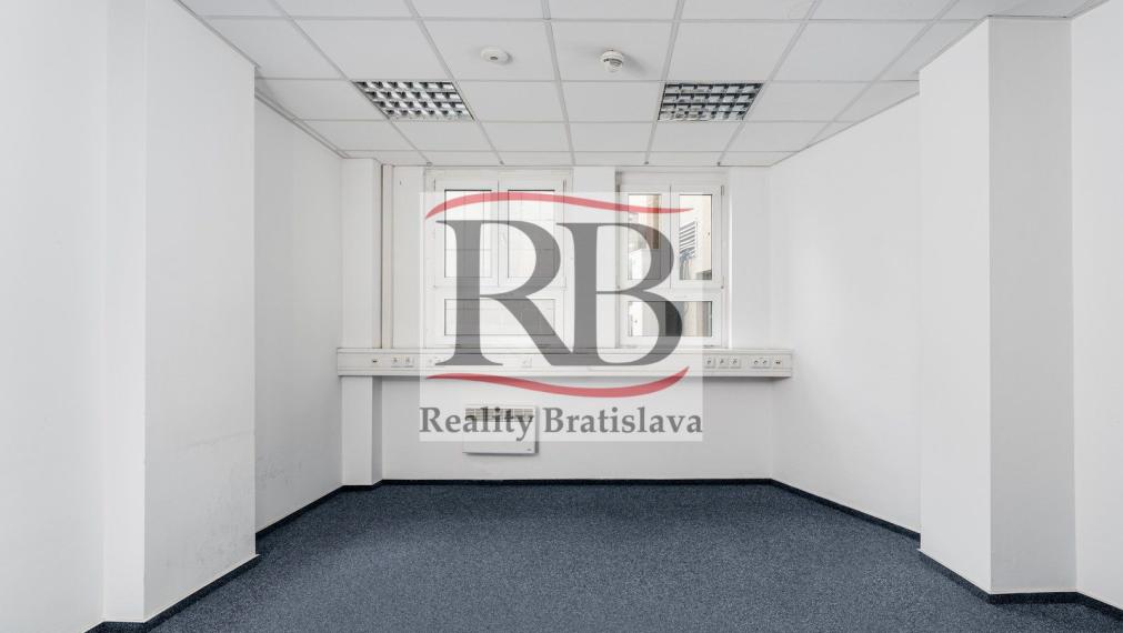 Kancelárske priestory v centre Starého Mesta, Štúrova ulica-Luxor TOP