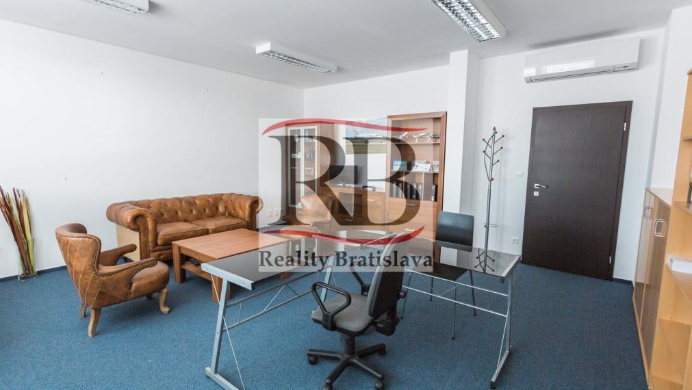 Kancelárske priestory v blízkosti diaľničného obchvatu, letiska a OC AVION TOP